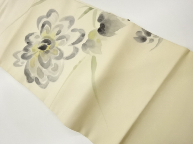 塩瀬手描き花葉模様名古屋帯